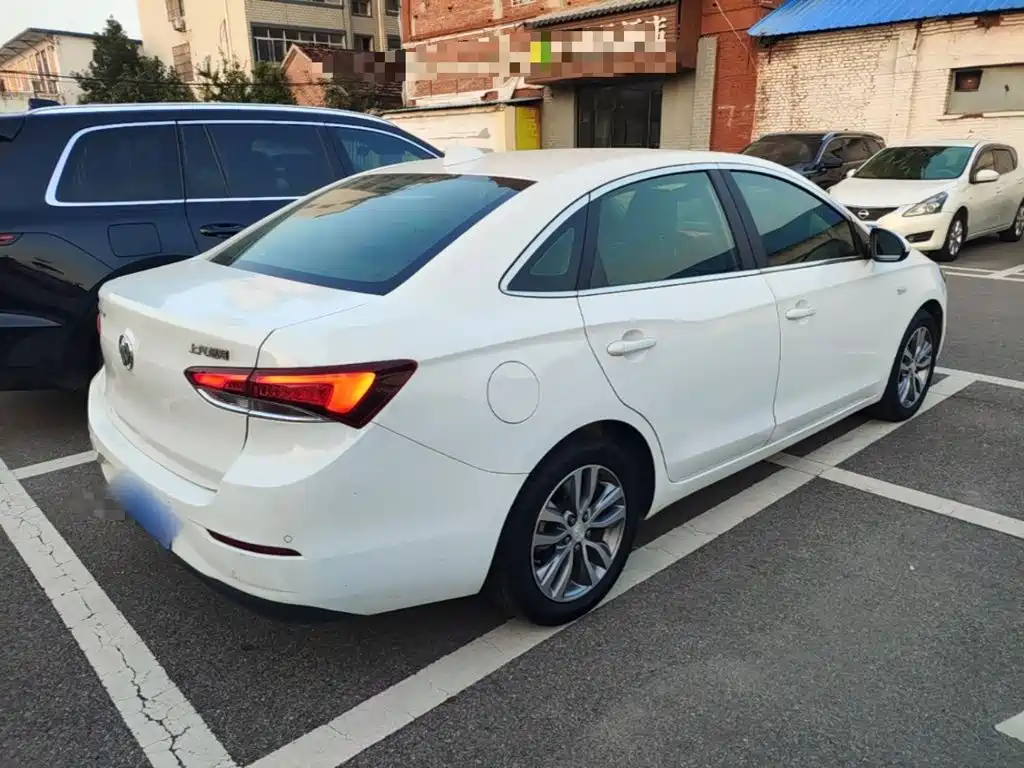 Buick Excelle — миниатюра 7