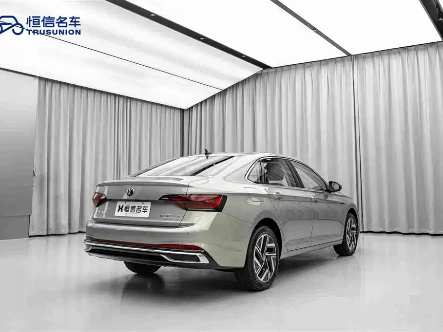 Volkswagen Sagitar — миниатюра 5