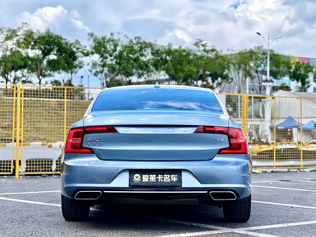 Volvo S90 — миниатюра 5