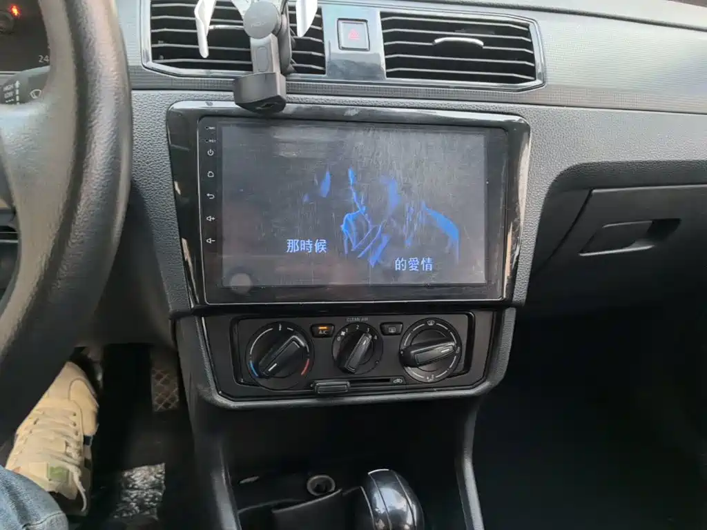 Volkswagen Santana — миниатюра 13