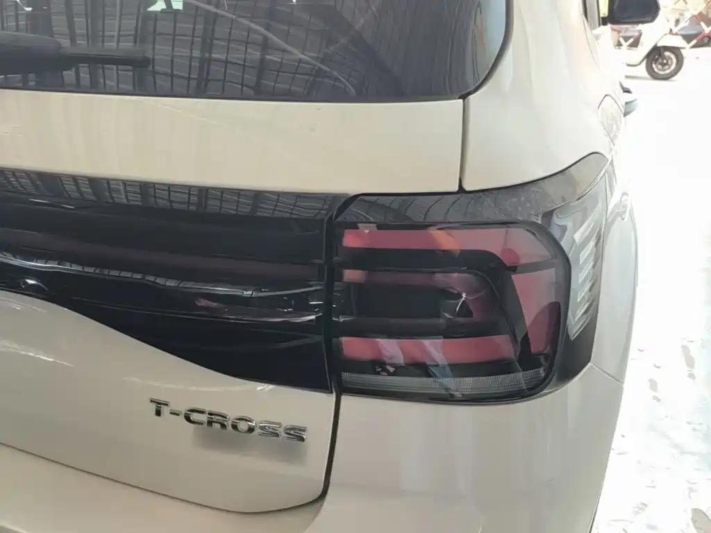 Volkswagen T-Cross — миниатюра 8