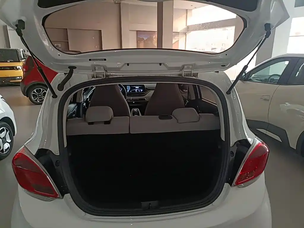 Changan Benben E-Star — миниатюра 19
