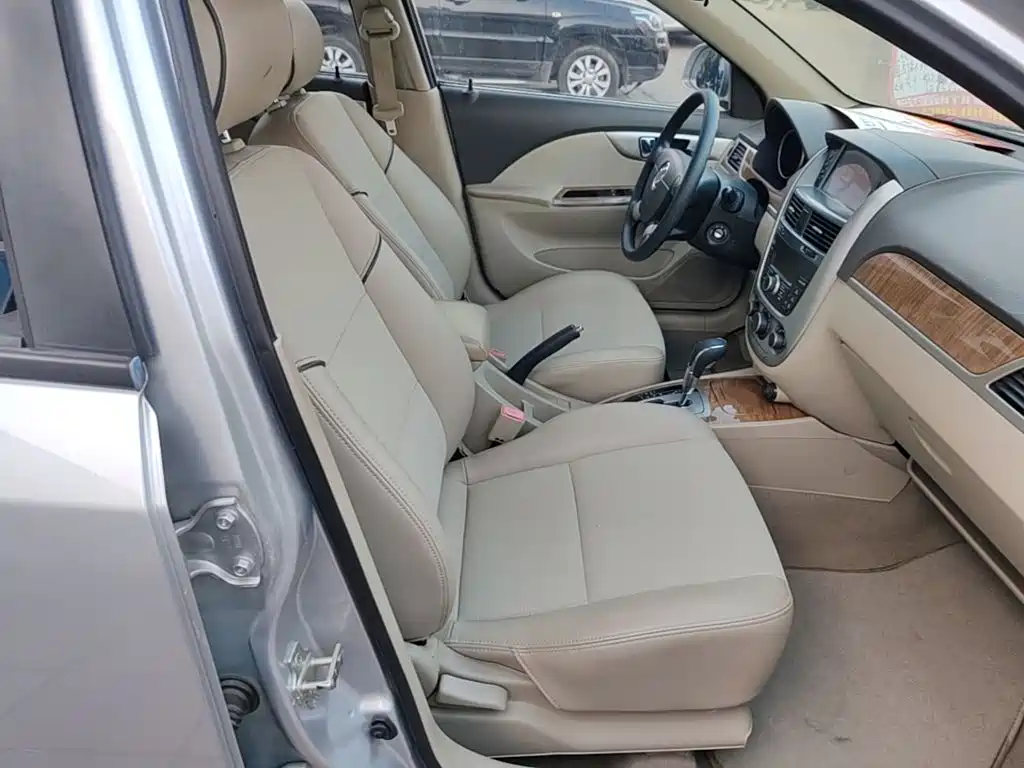 Buick Excelle — миниатюра 25