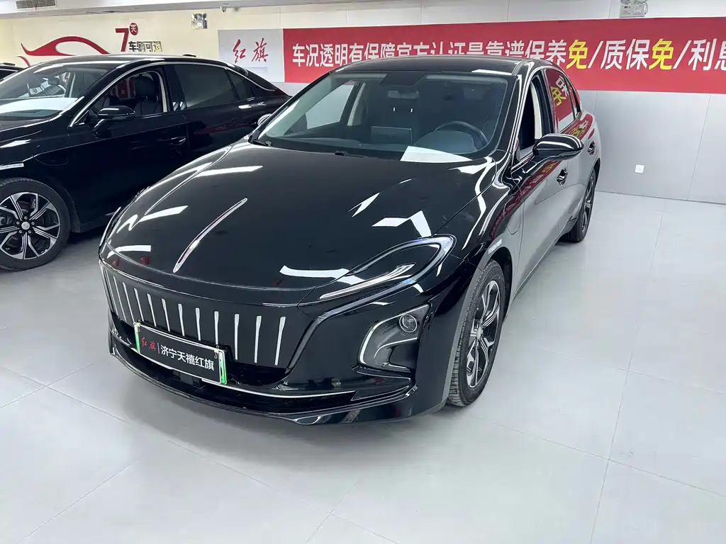 Hongqi Hongqi E-QM5 2024