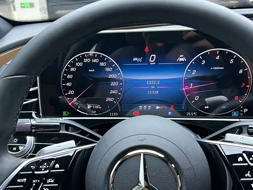 Mercedes-Benz E-Class — миниатюра 29