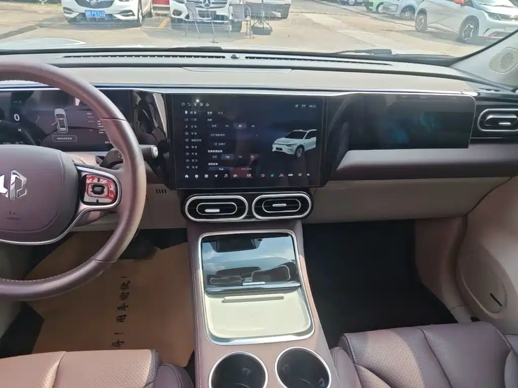 Leapmotor Leapmotor C11 — миниатюра 13