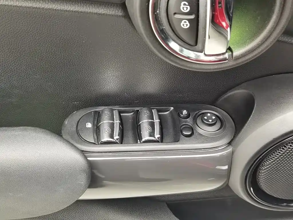 MINI Mini — миниатюра 9