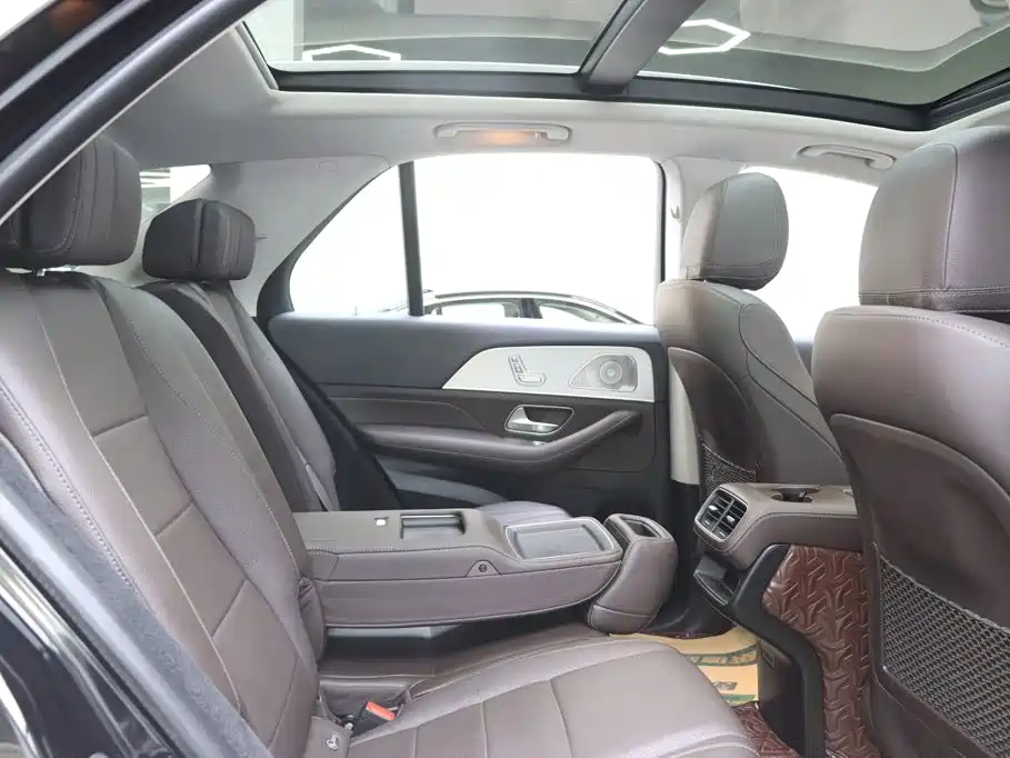 Mercedes-Benz GLE (Import) — миниатюра 15