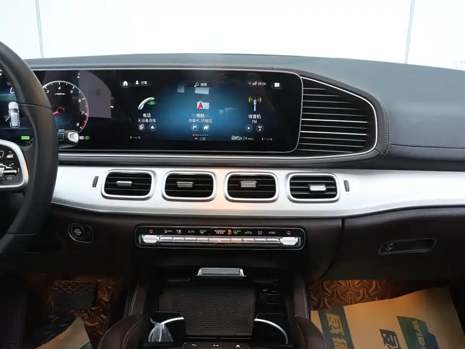 Mercedes-Benz GLE (Import) — миниатюра 26