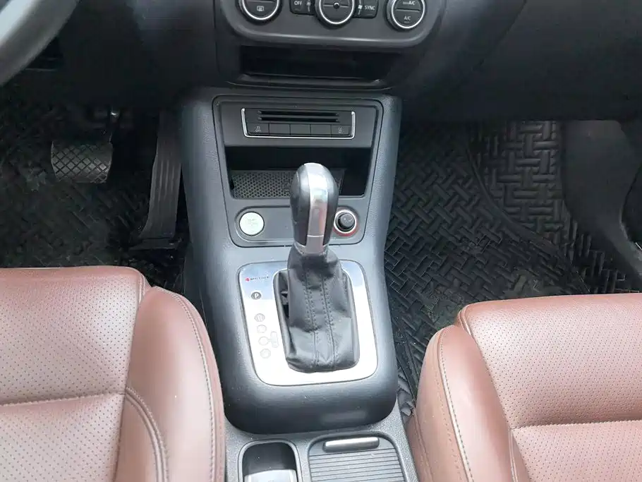 Volkswagen Tiguan — миниатюра 16