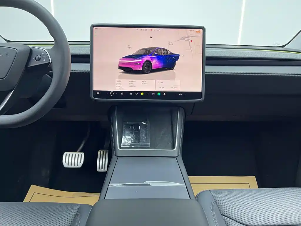 Tesla Model Y — миниатюра 24
