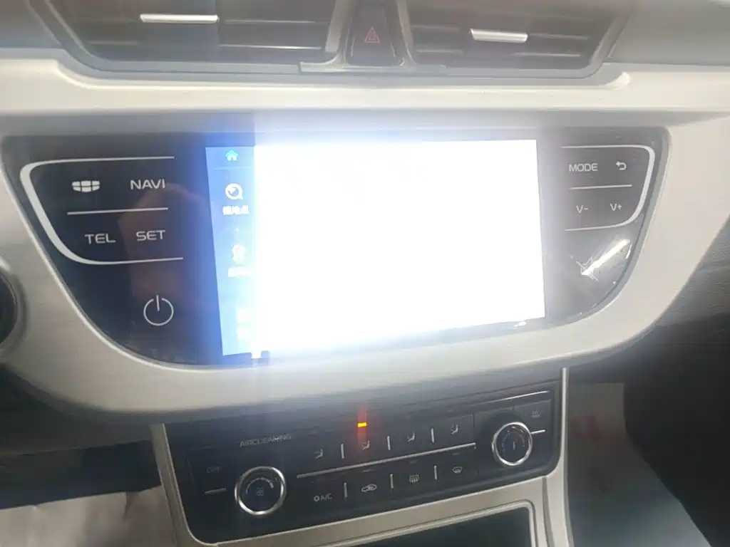 Geely Vision — миниатюра 13