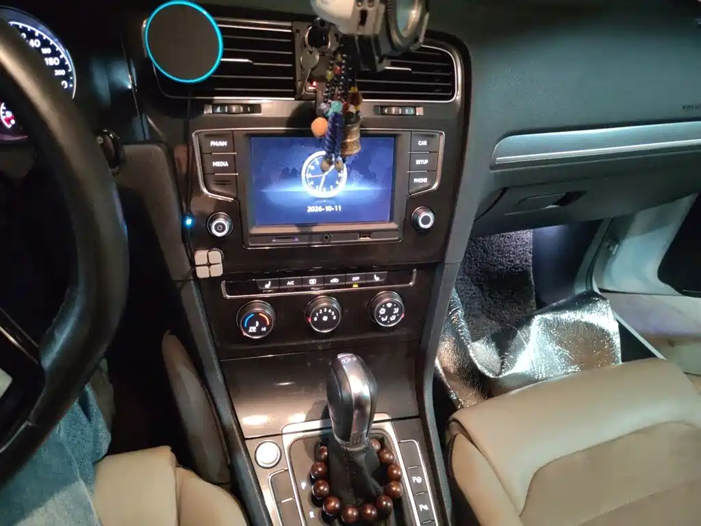 Volkswagen Golf — миниатюра 14