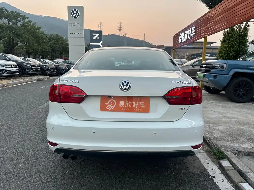Volkswagen Sagitar — миниатюра 8