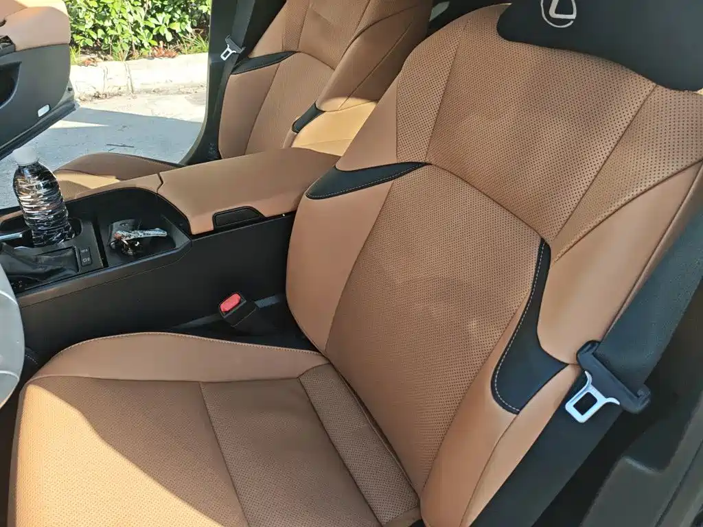 Lexus ES — миниатюра 11