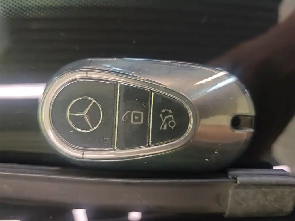 Mercedes-Benz C-Class — миниатюра 9