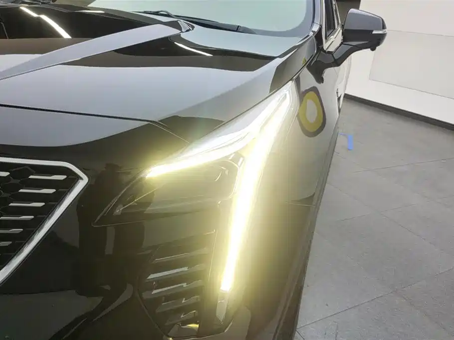 Cadillac XT4 2022 28T Luxury