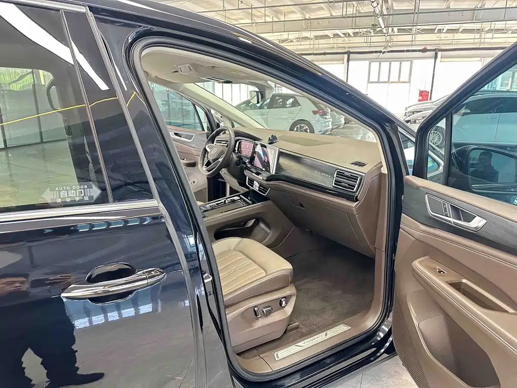 Volkswagen Viloran 2023 330TSI Luxury
