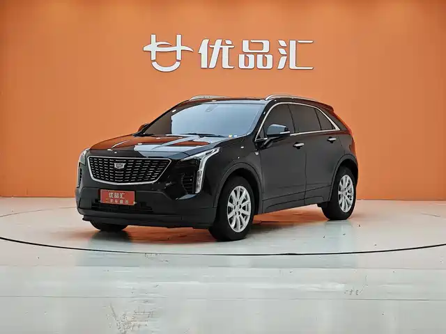 CADILLAC XT4