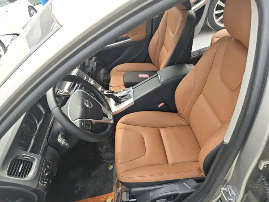 Volvo S60 — миниатюра 15