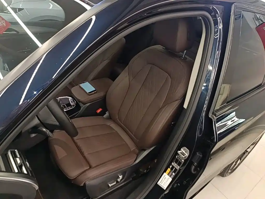 BMW iX3 — миниатюра 15
