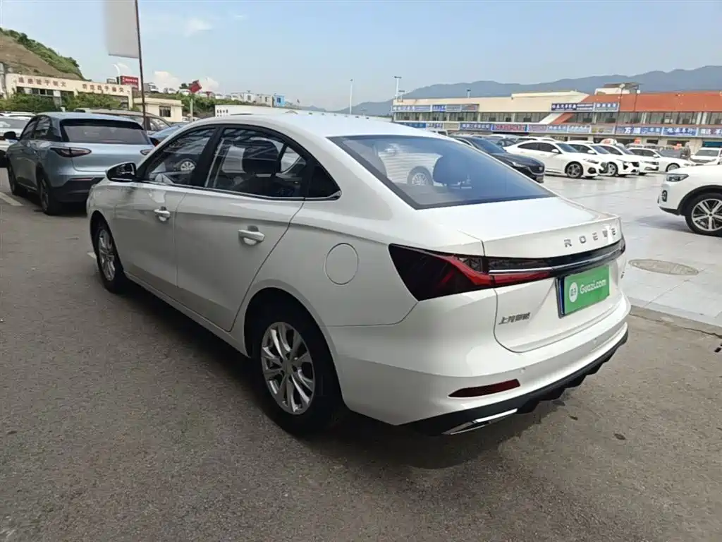 Roewe i5 2023 1.5L CVT Luxury