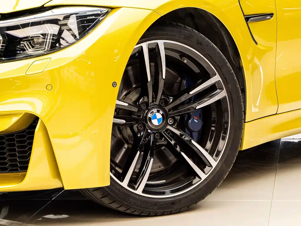BMW M4 — миниатюра 16