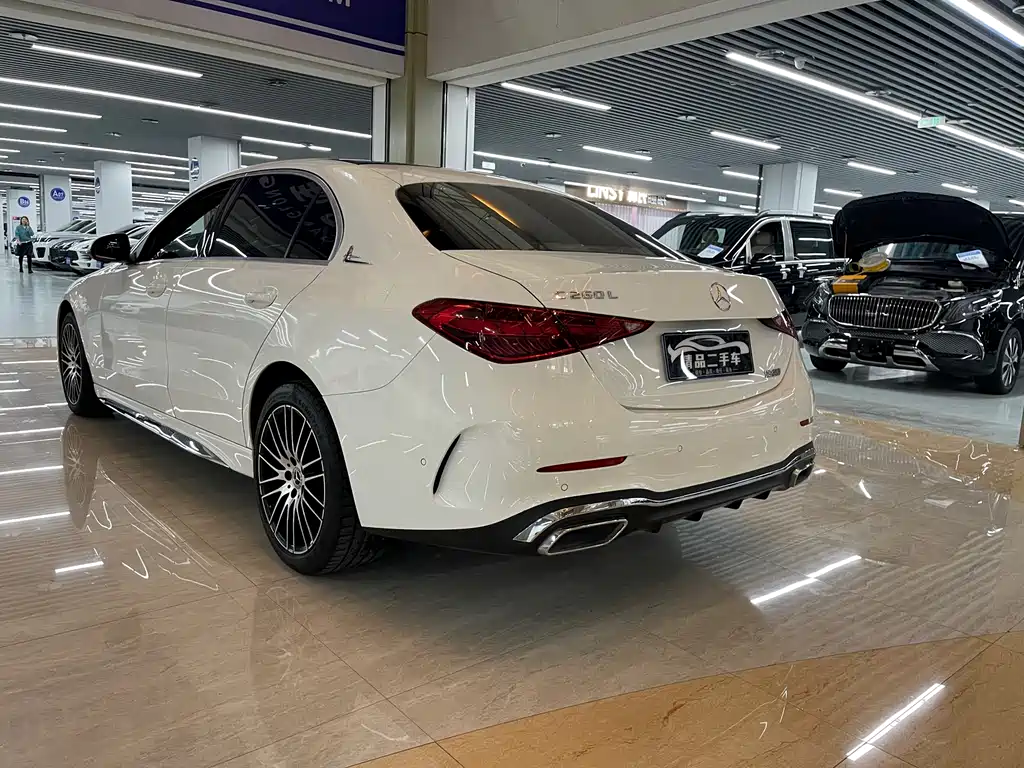 MERCEDES-BENZ C CLASS