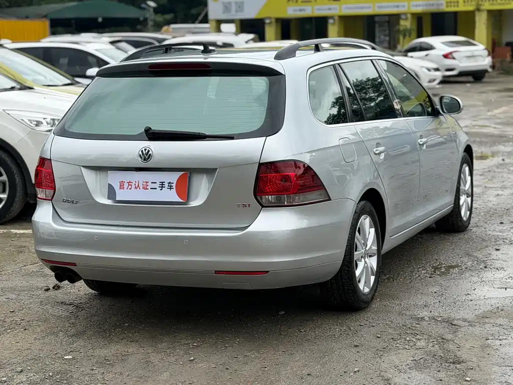 Volkswagen Golf 2011 1.4TSI Luxury