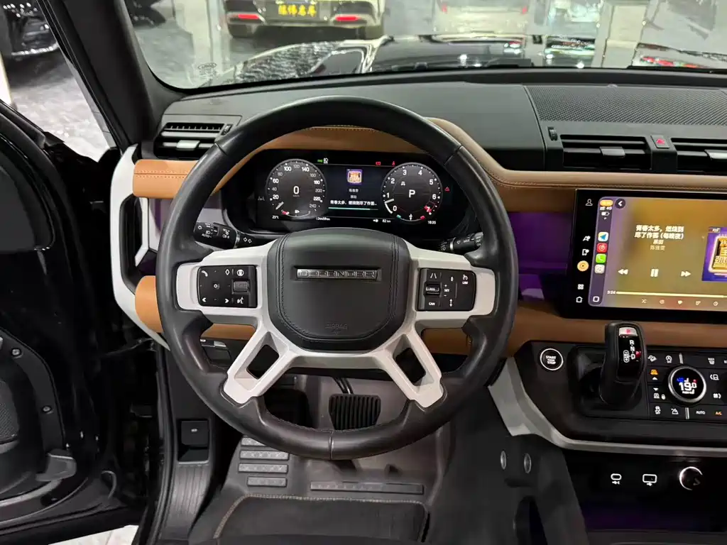 Land Rover Defender — миниатюра 9
