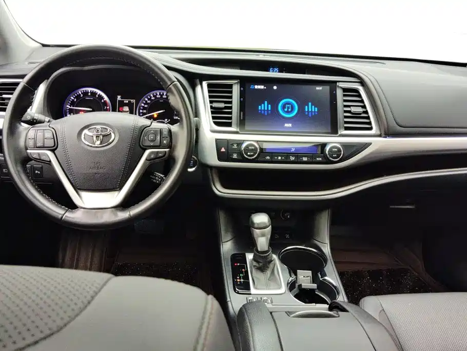 Toyota Highlander — миниатюра 12