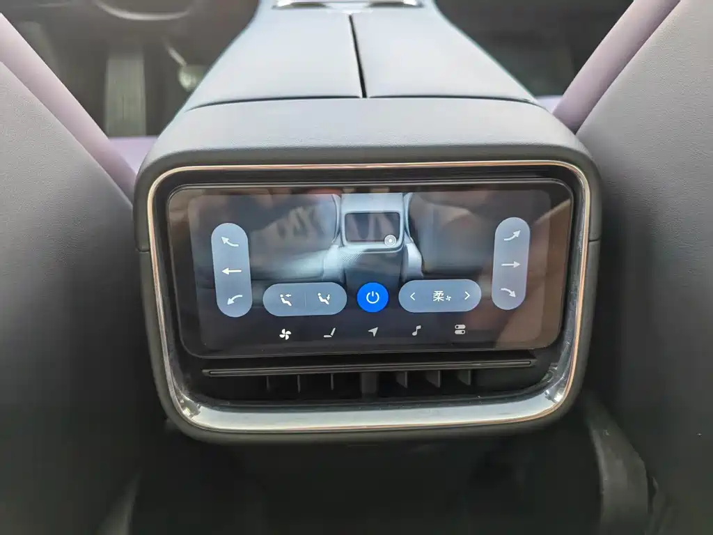Xiaomi SU7 — миниатюра 25