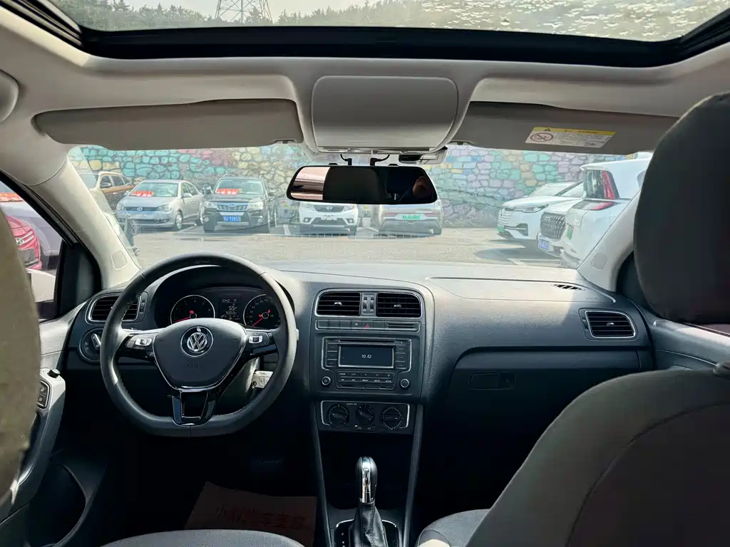 Volkswagen Polo — миниатюра 5