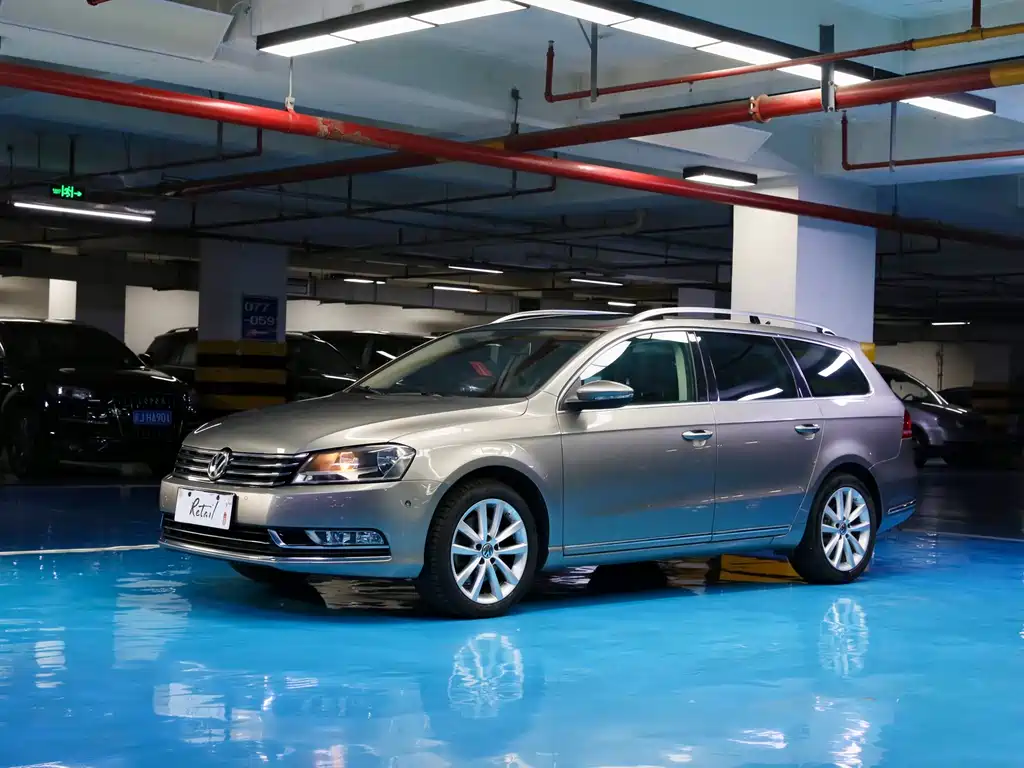 Volkswagen Magotan (Import) 2015