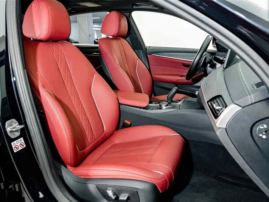 BMW 5 Series — миниатюра 18