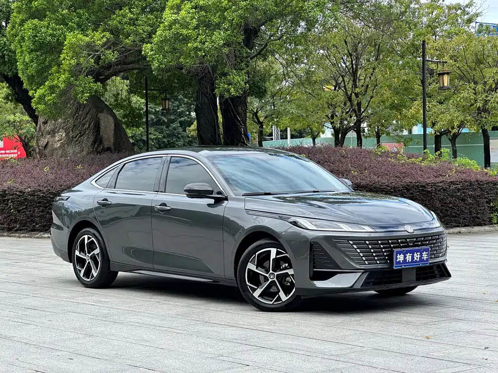 Changan Eado — миниатюра 3