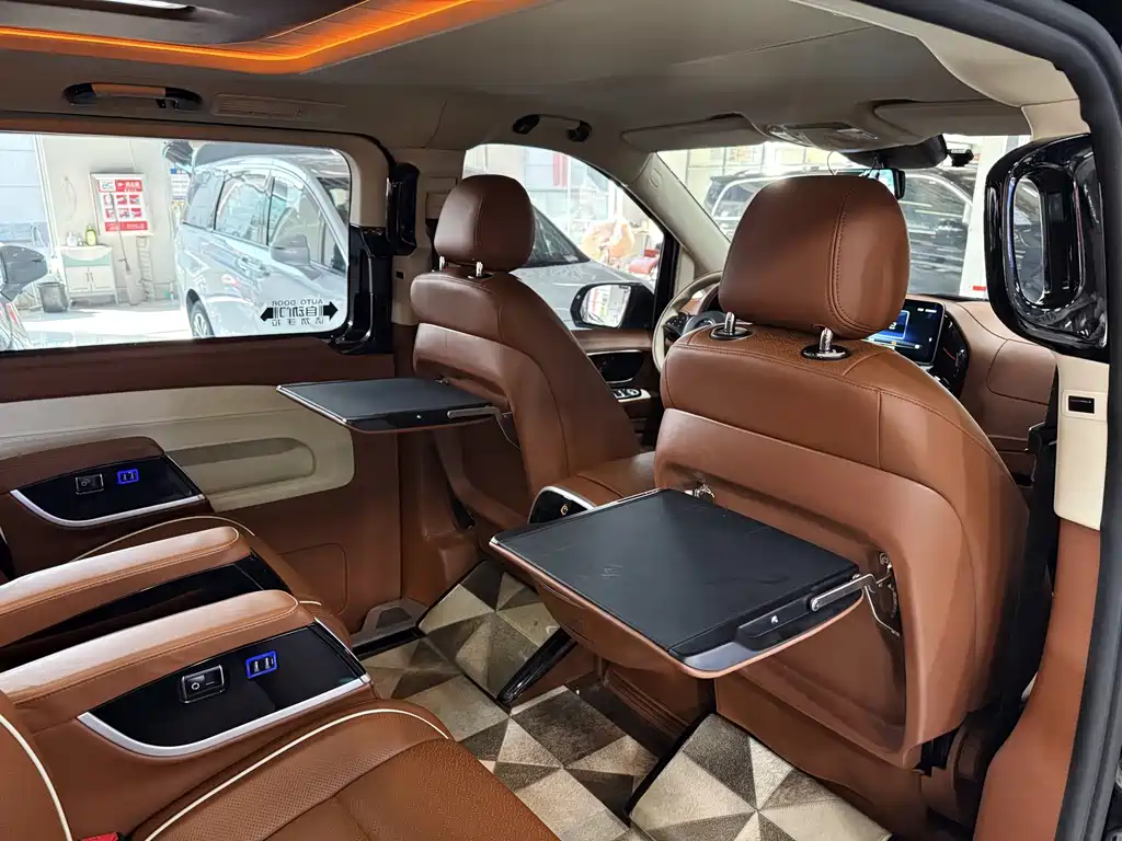 Mercedes-Benz Vito — миниатюра 6