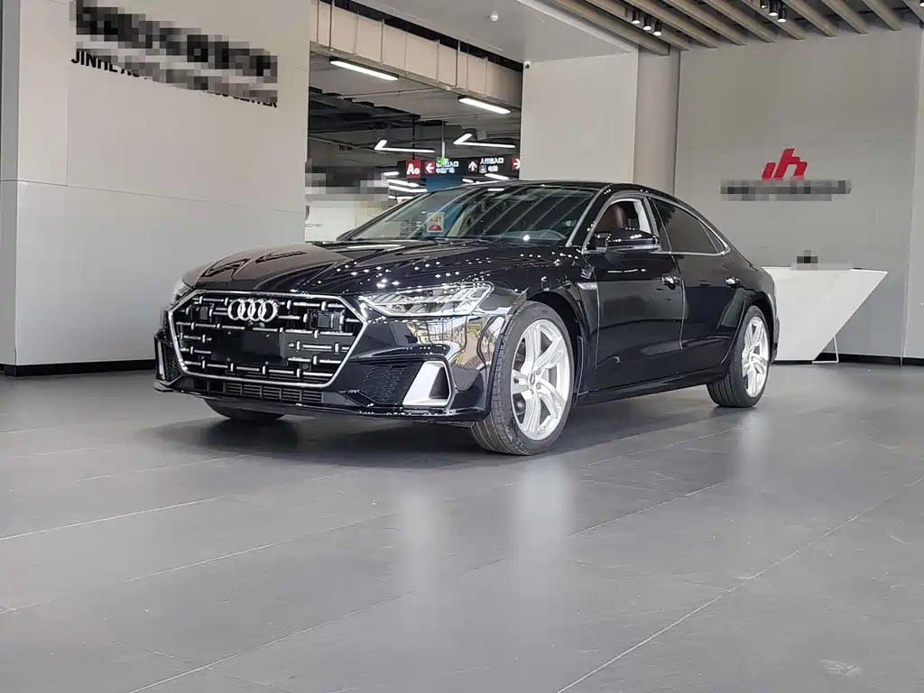Audi A7L 2023