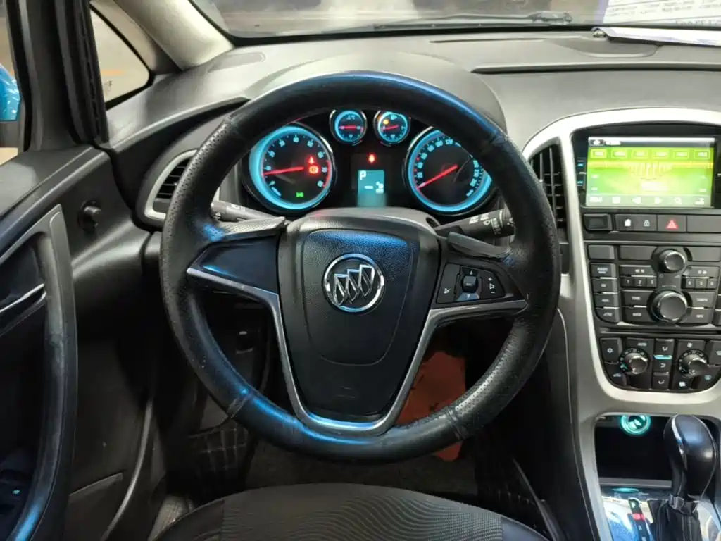 Buick Excelle — миниатюра 11