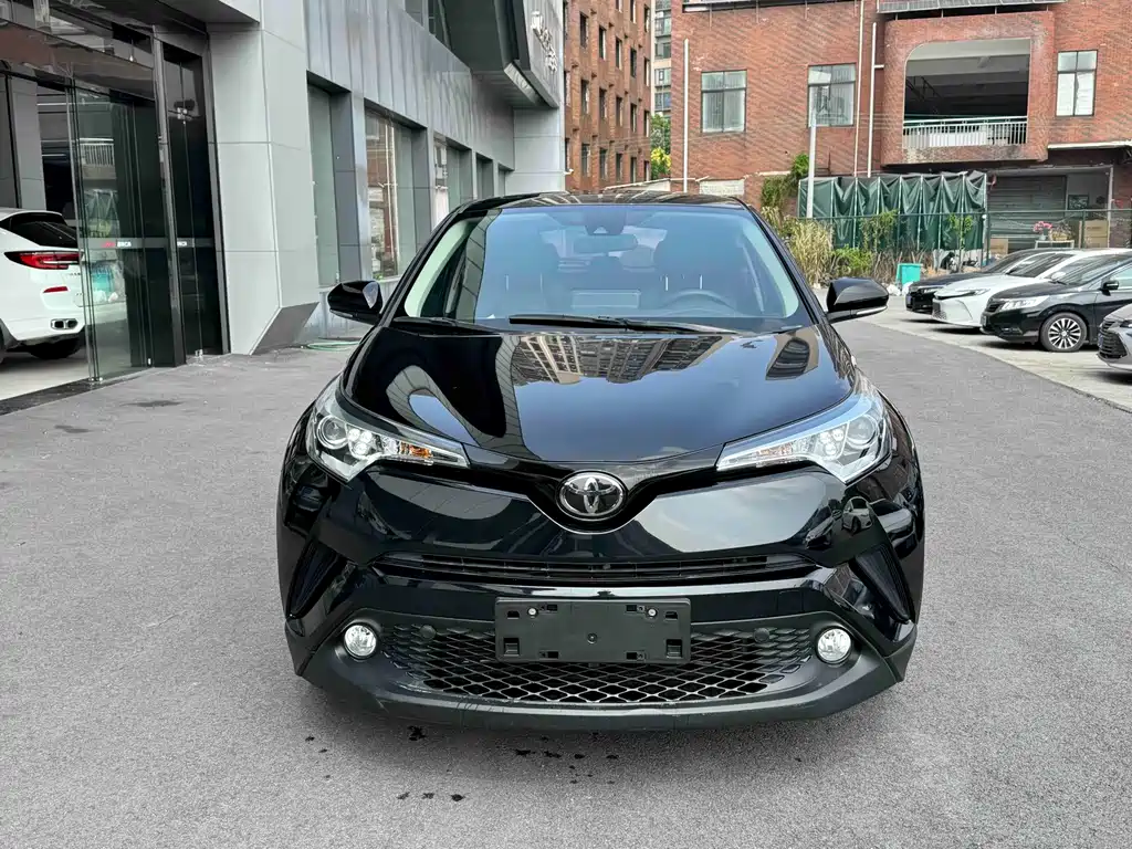 Toyota C-HR — миниатюра 2