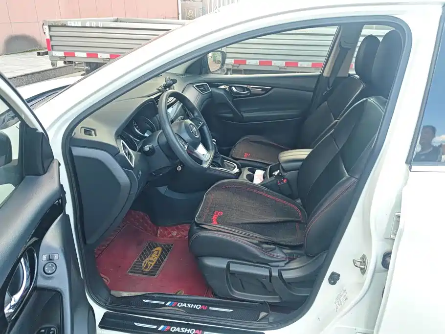 Nissan Qashqai — миниатюра 9