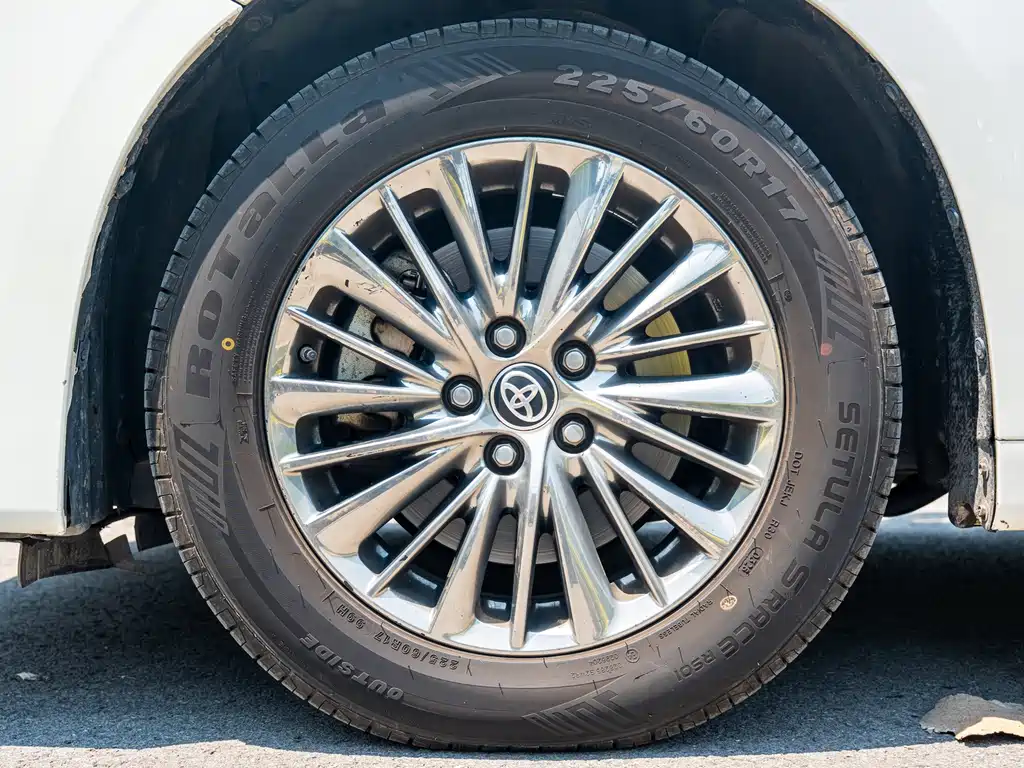 Toyota Vellfire — миниатюра 17