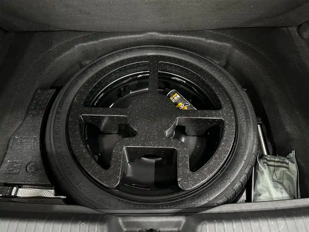 Volkswagen Golf — миниатюра 35