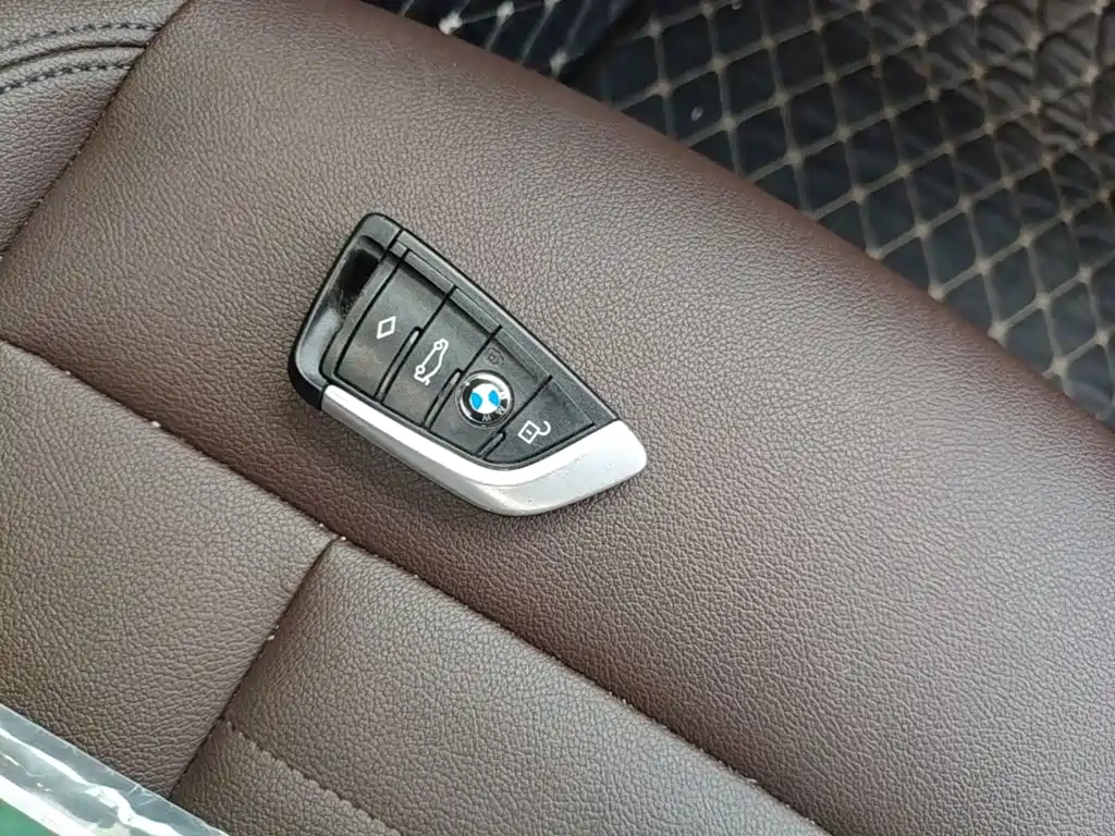 BMW X3 — миниатюра 13