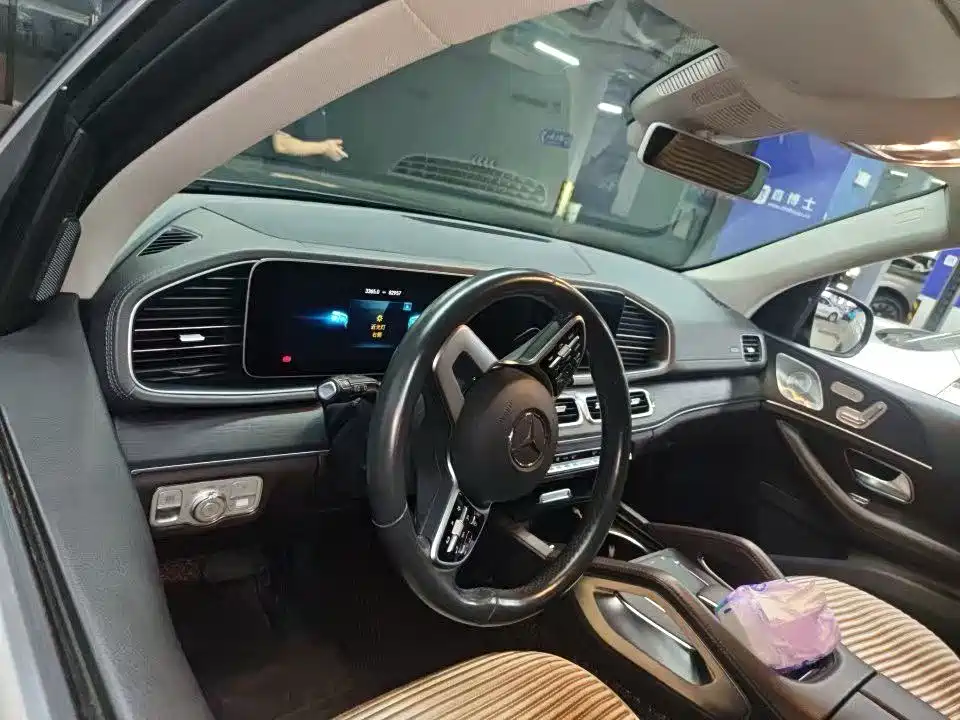 Mercedes-Benz GLE (Import) — миниатюра 4