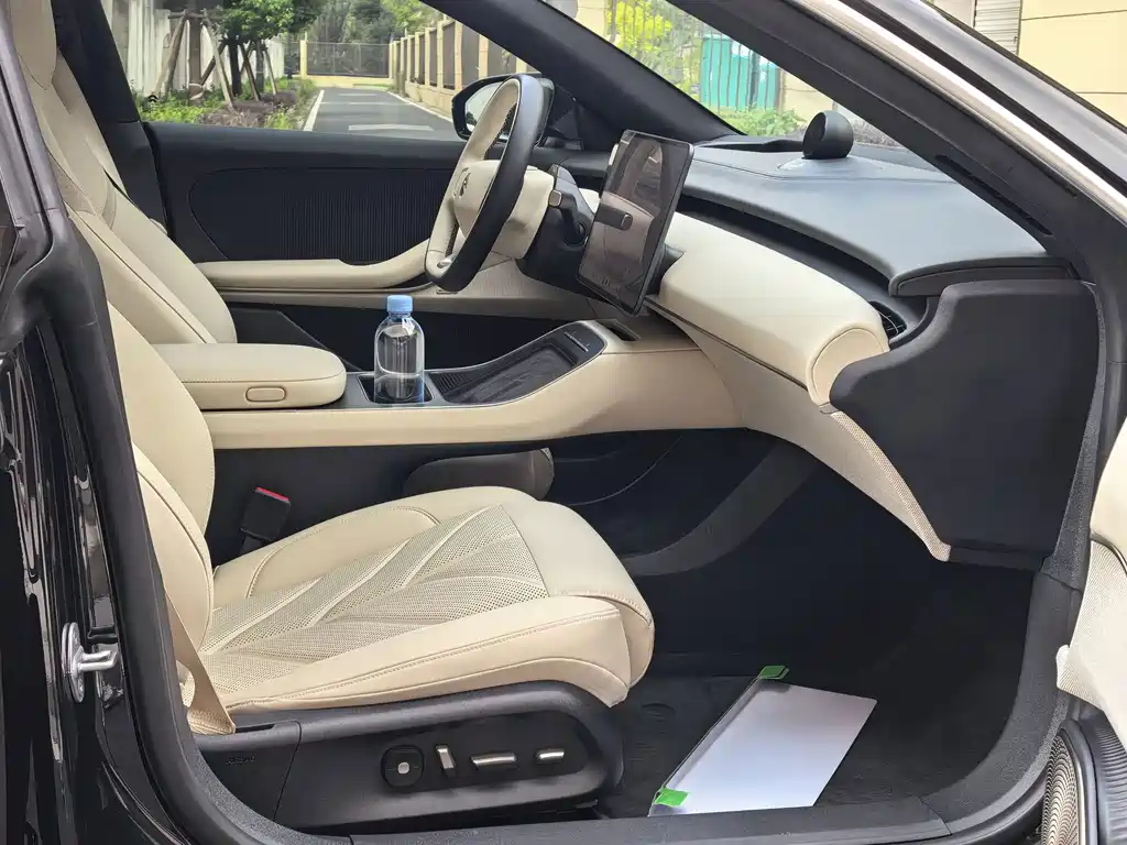 NIO ET5T — миниатюра 12