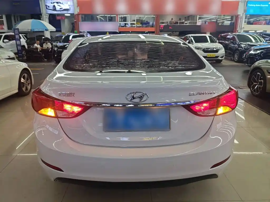 Hyundai Elantra Langdong — миниатюра 6
