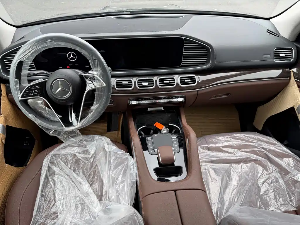 Mercedes-Benz GLE (Import) — миниатюра 10