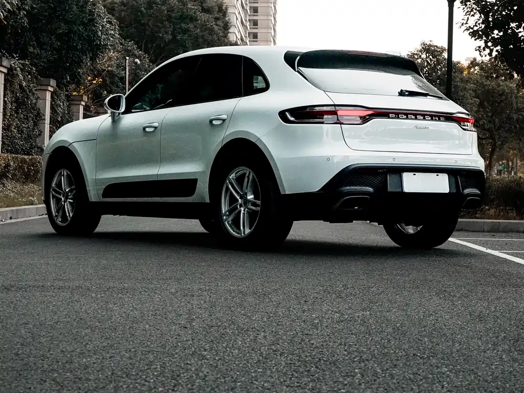 Porsche Macan — миниатюра 11