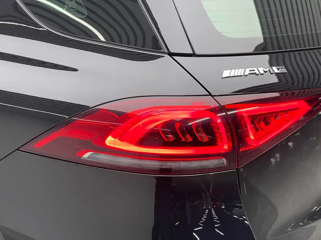 MERCEDES-BENZ GLE AMG